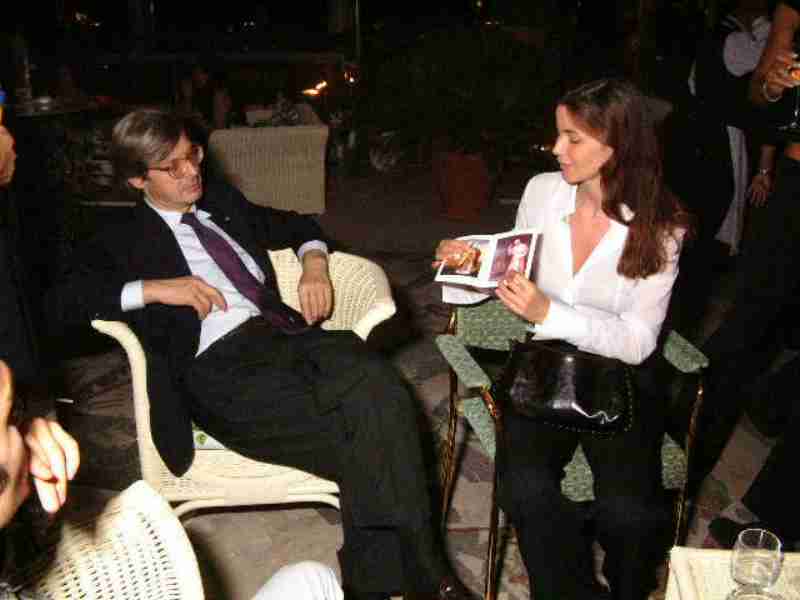 ../Images/Vittorio Sgarbi con la fidanzata Sabrina Colle (23).jpg